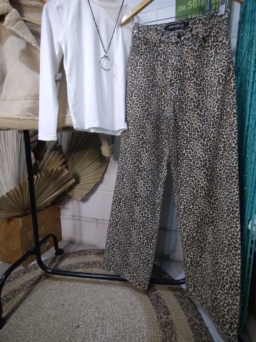 Pantalon animal print, wide leg "CHITA" - Imagen 4