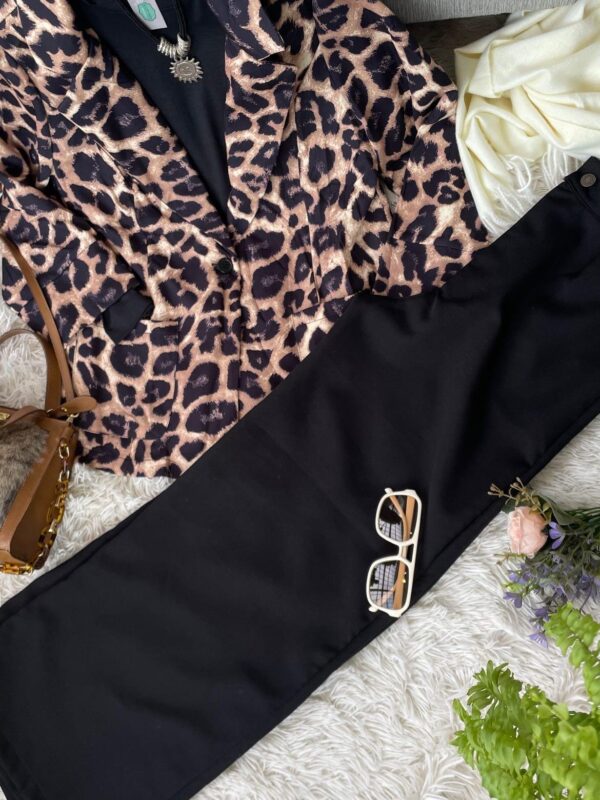 blazer animal print
